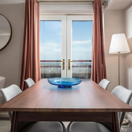 Bay View - Donnini Apartments Ayr Buitenkant foto